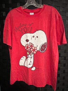 Peanuts Red Snoopy Bouquet Graphic Tee